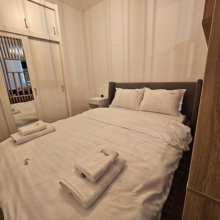 Deluxe Cozy Studios On Central M Eminescu Street #Târgu-Mureş Eksteriør bilde