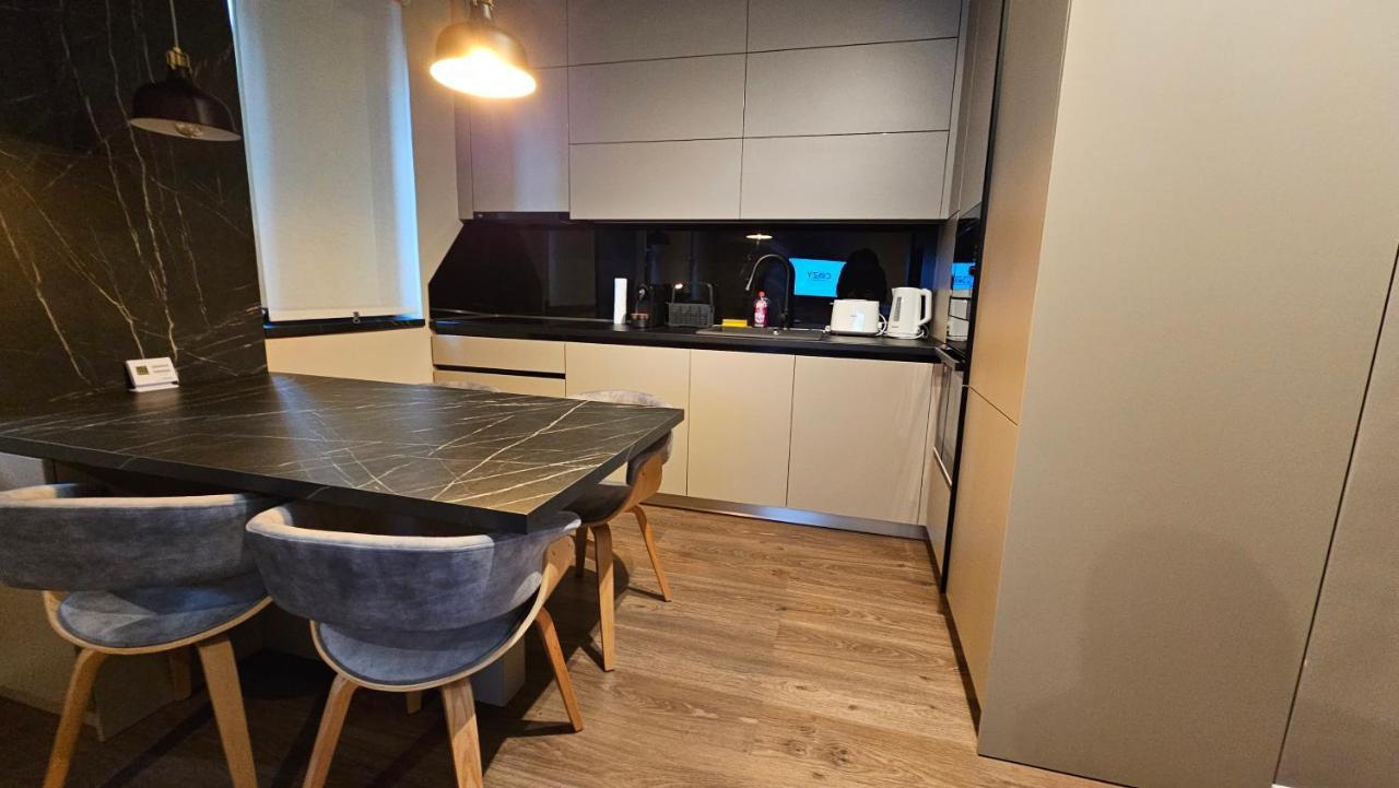 Deluxe Cozy Studios On Central M Eminescu Street #Târgu-Mureş Eksteriør bilde