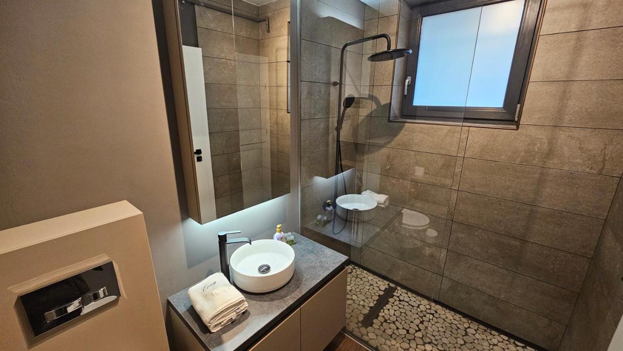 Deluxe Cozy Studios On Central M Eminescu Street #Târgu-Mureş Eksteriør bilde